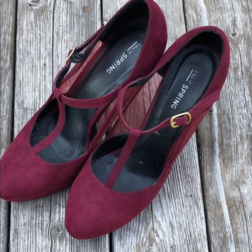 Call It Spring Burgundy Size 9 T-Strap  Mary Jane Suede Platform Heels EUC #1044